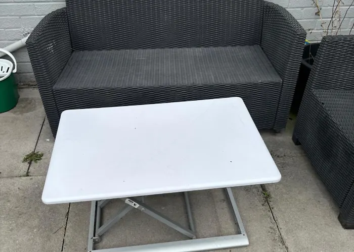 Female&family Single, Double And King Size With Shared Bathroom