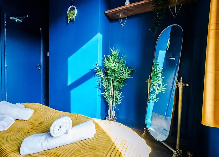 Spacious 4br With 3 Baths, Prázdninový dům