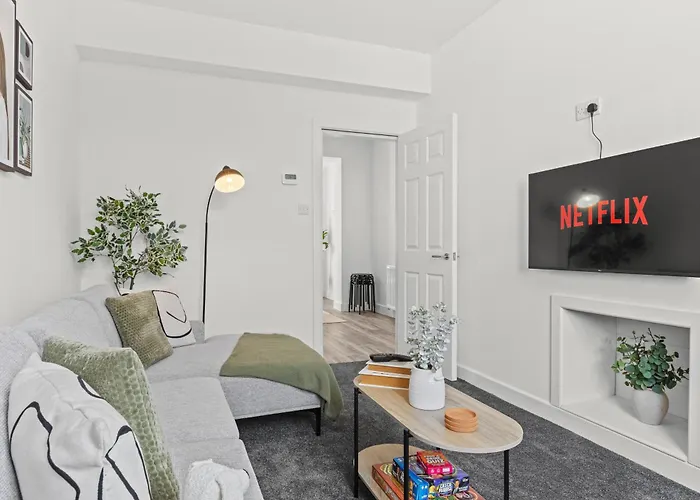 Cosy Stylish 5-bed 3-bath, With Free Wi-fi, Garden And Parking Dom wakacyjny