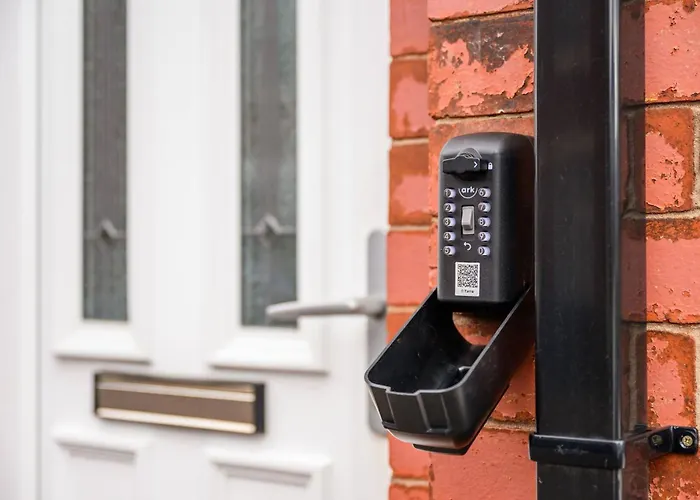 Bright And Cosy 3-bedroom Near - Free Parking - Sleeps 6 Dom wakacyjny