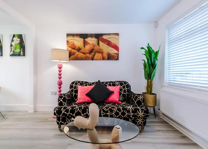 Minutes To The Coop Live Arena & Etihad Stadium - Free Parking With Ev Charger Dom wakacyjny