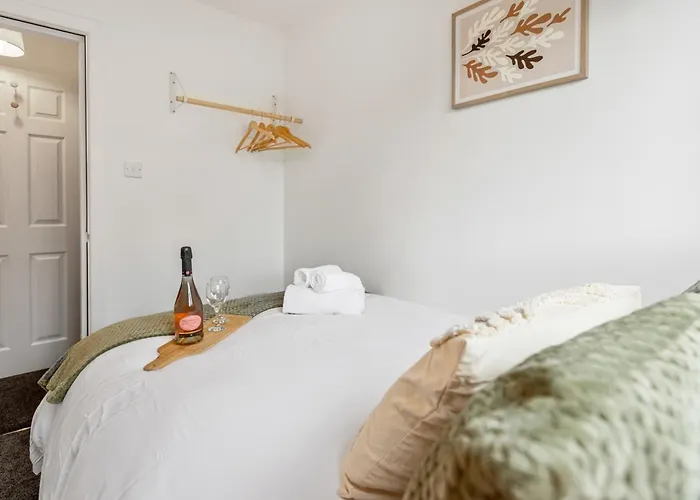 Dom wakacyjny Cosy Stylish 5-bed 3-bath, With Free Wi-fi, Garden And Parking Manchester