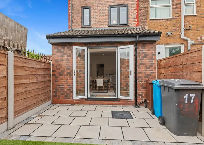 Cosy Stylish 5-bed 3-bath, With Free Wi-fi, Garden And Parking Dom wakacyjny *