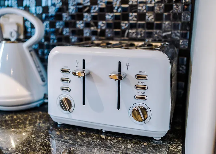 Dom wakacyjny Stunning 5bed 3bath House, Parking, *