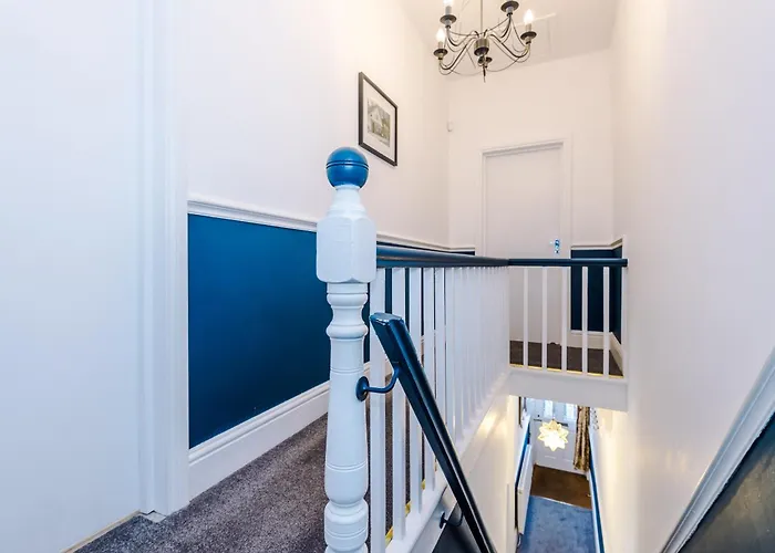 펜션 Spacious 4br With 3 Baths, *