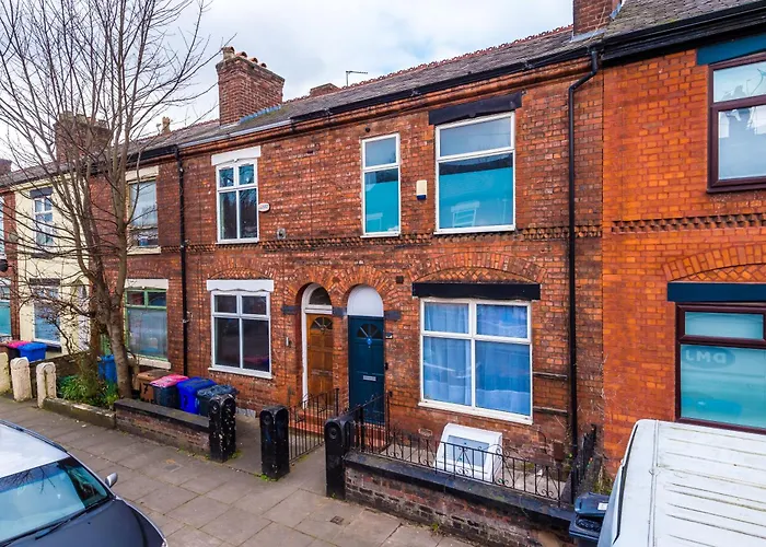 Stunning 5bed 3bath House, Parking, * Manchester