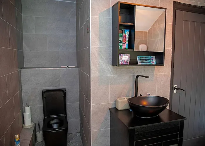 2br In Near Etihad Stadium With Parking דירה מנצ'סטר