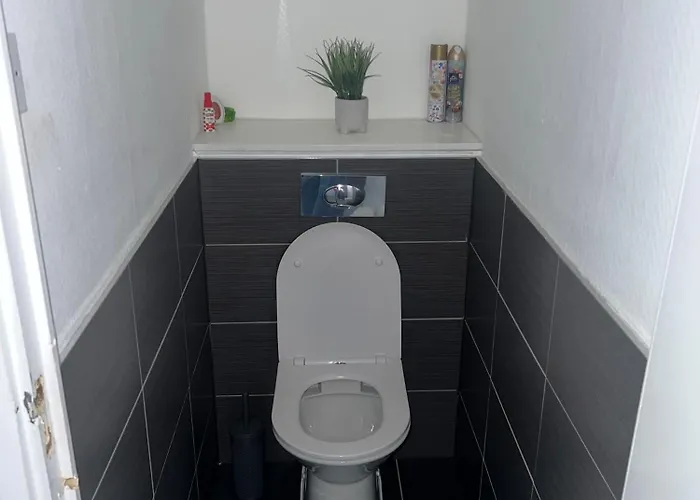 The Cosy Haven - 2 Bedroom House בית הארחה