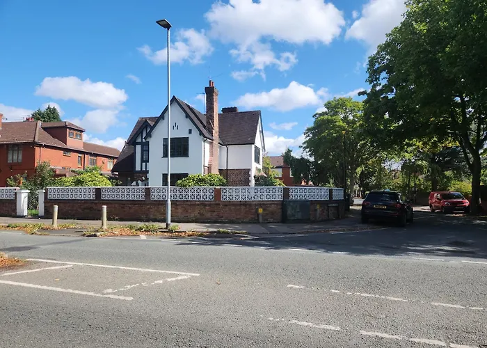 Διαμέρισμα Charming Duplex Free Wifi Old Trafford *