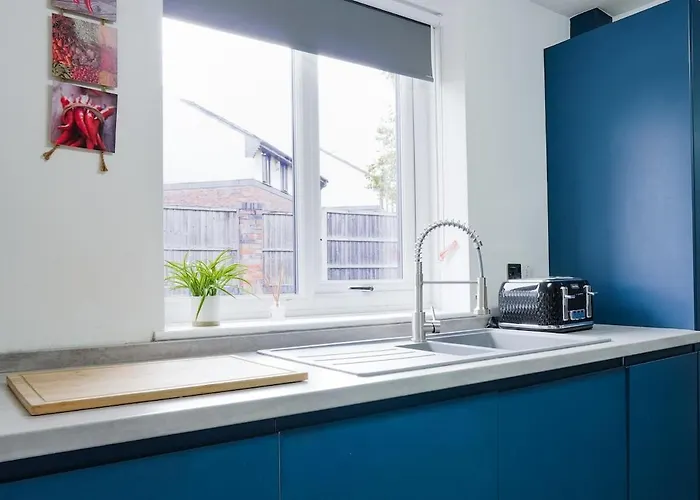 Sleek 2br Near Centre - Sleeps 6 - Parking Lejlighed *