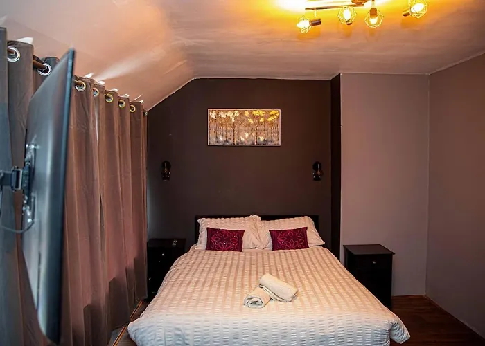 2br In Near Etihad Stadium With Parking Manchester