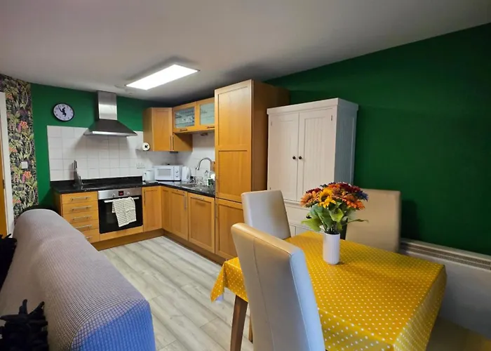 2 Bedroom Centre Manchester