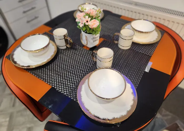 Charming Ground Floor Tudor Free Wifi *