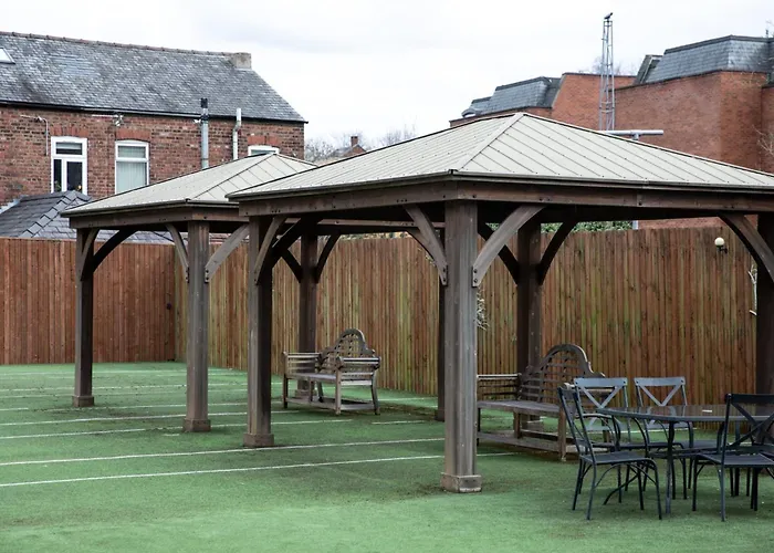 Appartement For Students Only - Tatton House In *