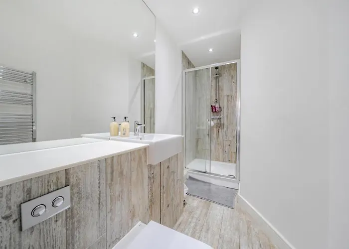 Orbit Modern 2 Bed 2 Bath Centre - Northern Quarter *