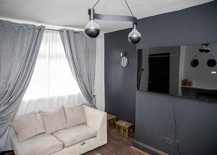 2br In Near Etihad Stadium With Parking * מנצ'סטר