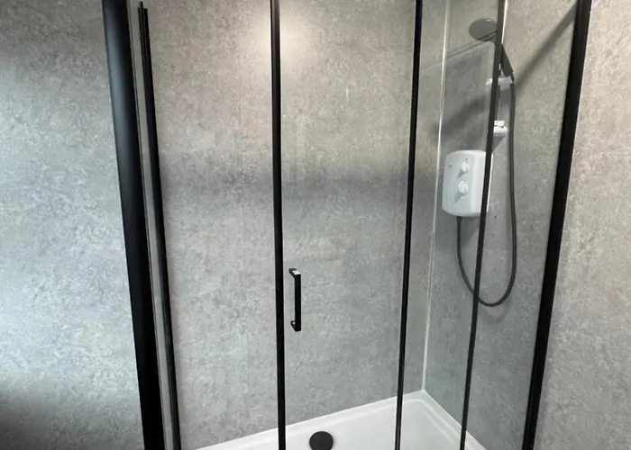 3, Centrally Located Near Northern Quarter *