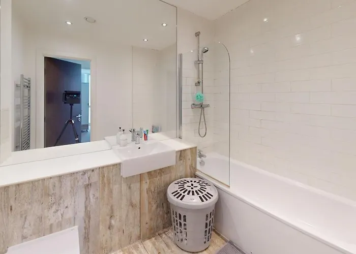 Orbit Modern 2 Bed 2 Bath Centre - Northern Quarter Manchester