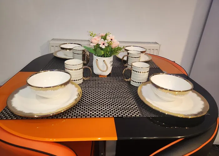 Charming Ground Floor Tudor Free Wifi Apartamento Mánchester