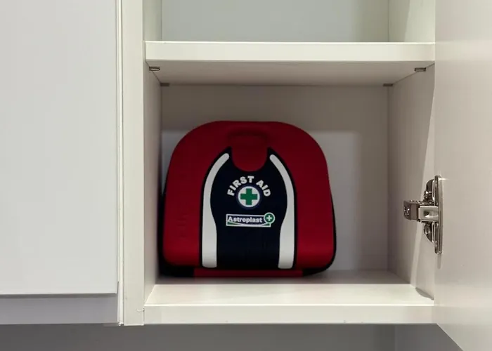 Elegant Near Stadium Free Parking *