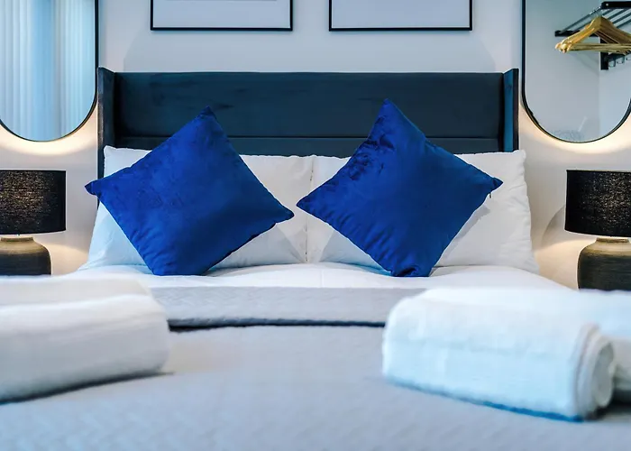 Stylish 1bed Fast Wi-fi Easy Access To *