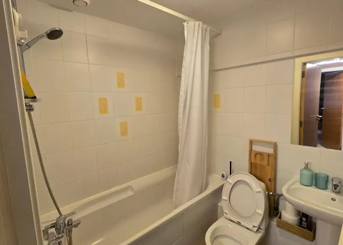 2 Bedroom Centre * 맨체스터