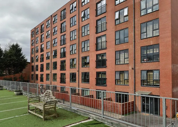 For Students Only - Tatton House In Manchester