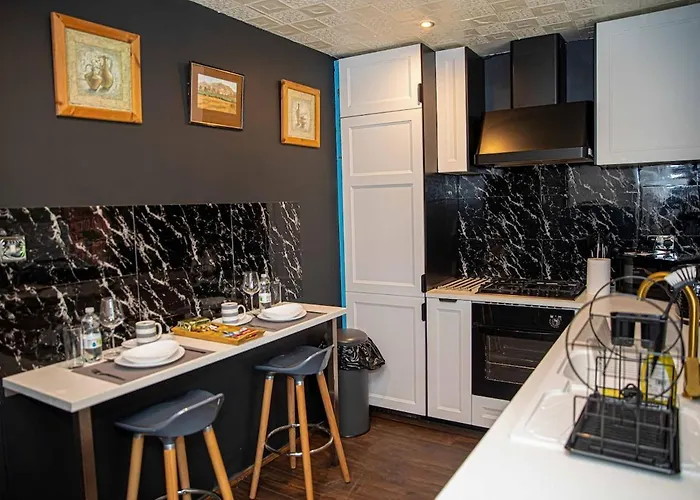 2br In Near Etihad Stadium With Parking מנצ'סטר