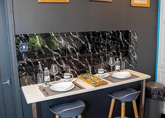 2br In Near Etihad Stadium With Parking דירה מנצ'סטר