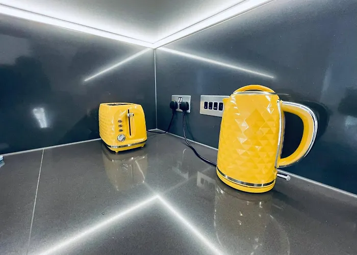 Sky View Centre Luxe - 2 Bedrooms * 맨체스터