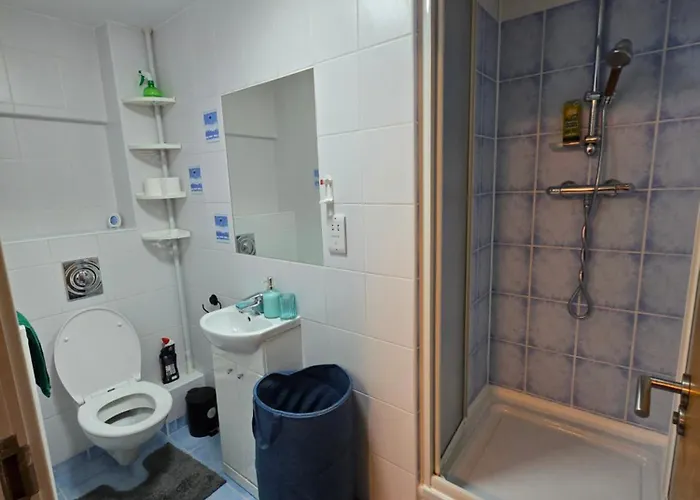 2 Bedroom Centre 아파트 *