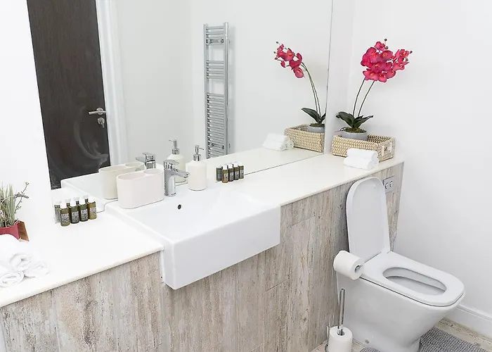 Apartament Stunning 2-bed Retreat - Ao Arena & Victoria Stn Manchester