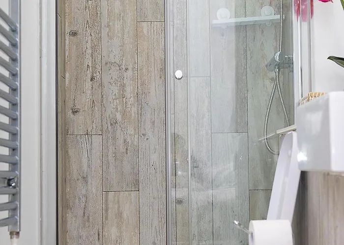 Stunning 2-bed Retreat - Ao Arena & Victoria Stn Apartament *