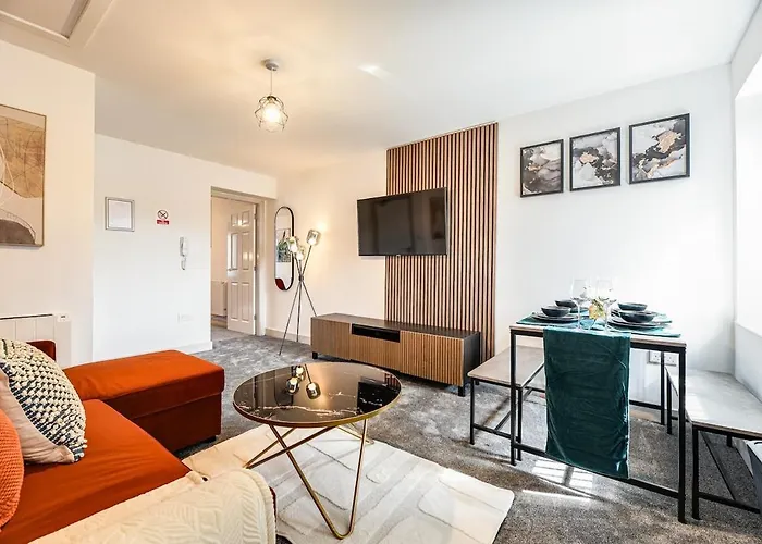 1 Bed Near Coop Live Etihad Stadium *