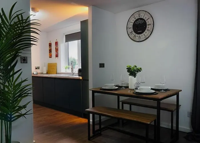 شقة Modern 2Br City Flat Parking Sleeps 6