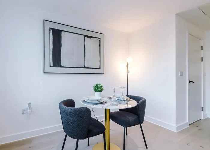 아파트 Stylish 1bed Fast Wi-fi Easy Access To *