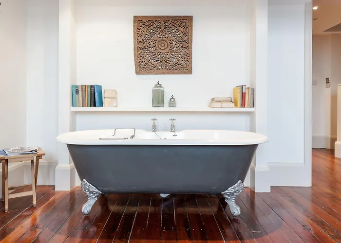 Great John Street 4*