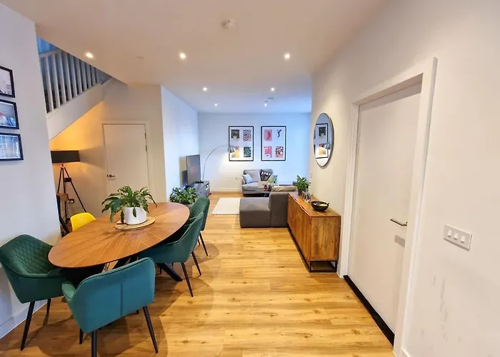 Premium Centre 3bed By Superhost