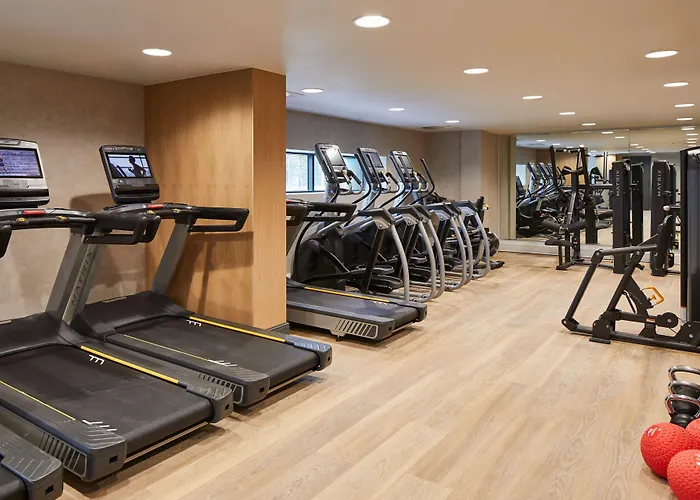 Marriott Piccadilly מלון 4*