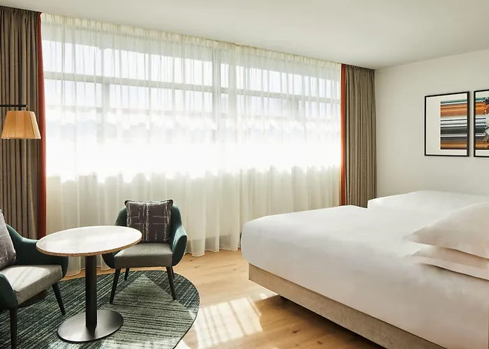 Marriott Piccadilly מלון 4*