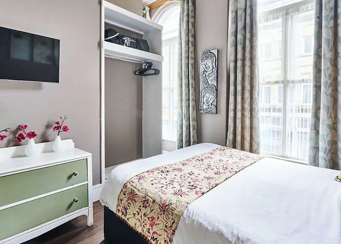 Lushpads 4* Manchester