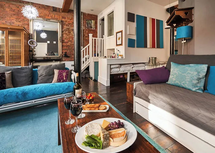 Lushpads 4* Manchester