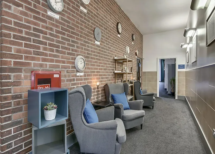 Hotel By Marriott Piccadilly 4*