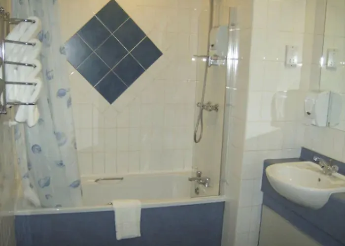 B&B Hotel Manchester Sportcity מלון 3*