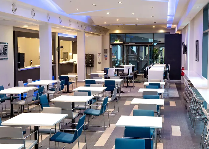 Express Centre Arena By Ihg Hotel