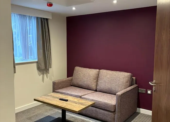 Hotel The Waterside And Leisure Club Manchester