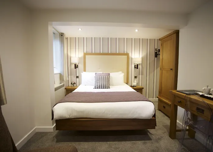 The Waterside And Leisure Club