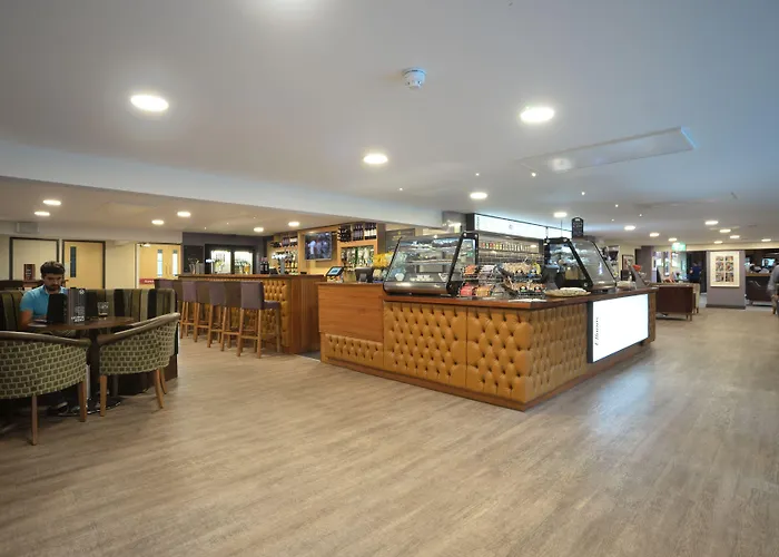 The Waterside And Leisure Club