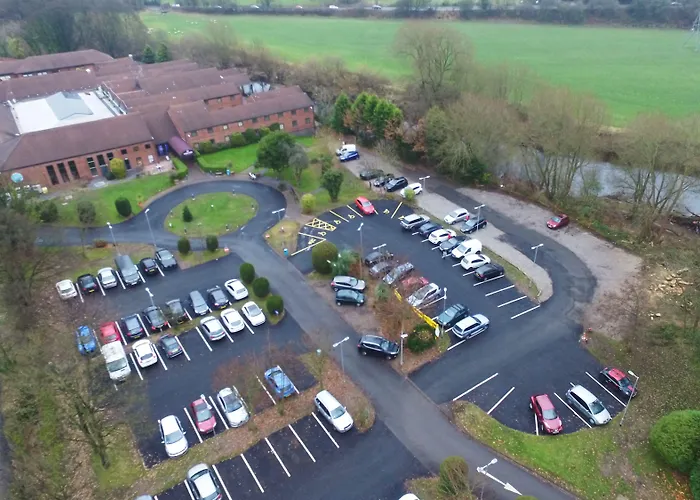 The Waterside And Leisure Club Hotel