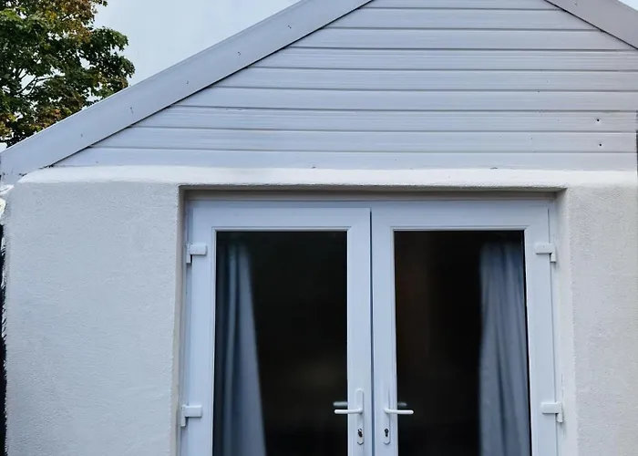 Modern With Private Entrance